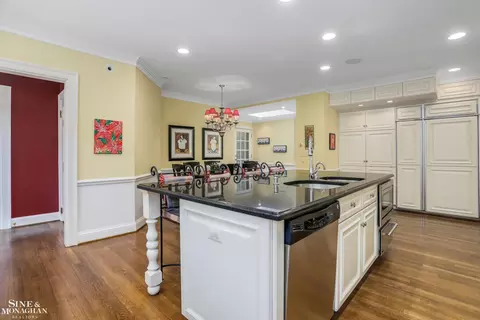 Kitchen - 78 Vendome, Grosse Pointe Farms, MI 48236 photo 6 of 7