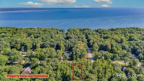 lot3 Irish Oaks Estates Tipperary, Gladstone, MI 49837
