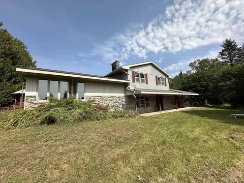 5770 I, Escanaba, MI 49829