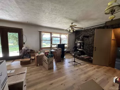 5770 I, Escanaba, MI 49829 photo 9