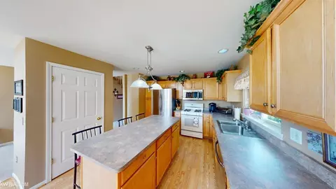 22338 Harris, Macomb, MI 48044 photo 13