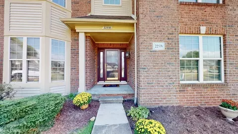 22338 Harris, Macomb, MI 48044 photo 2