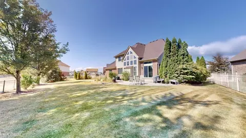 22338 Harris, Macomb, MI 48044 photo 4