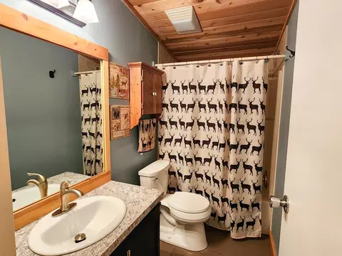 Bath - 3901 E Long Lk, Harrison, MI 48625 photo 1 of 1