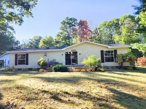 Exterior - 3901 E Long Lk, Harrison, MI 48625 photo 12 of 15