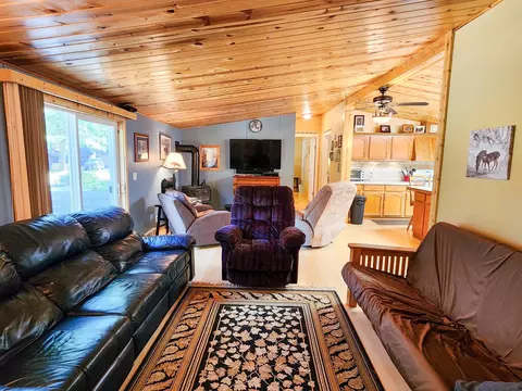 Living - 3901 E Long Lk, Harrison, MI 48625 photo 2 of 5