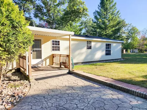 Exterior - 3901 E Long Lk, Harrison, MI 48625 photo 14 of 15