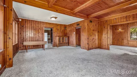Living - 3232 S 8th, Escanaba, MI 49829 photo 2 of 3