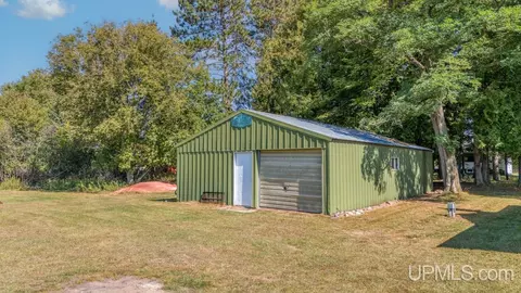 Other - 3232 S 8th, Escanaba, MI 49829 photo 3 of 10