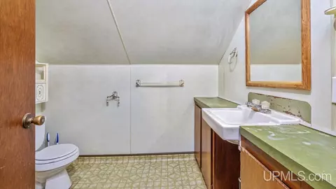 Bath - 3232 S 8th, Escanaba, MI 49829 photo 2 of 2