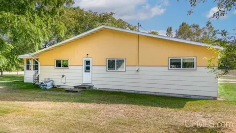 7992 2775 Ln, Rapid River, MI 49878 photo 23