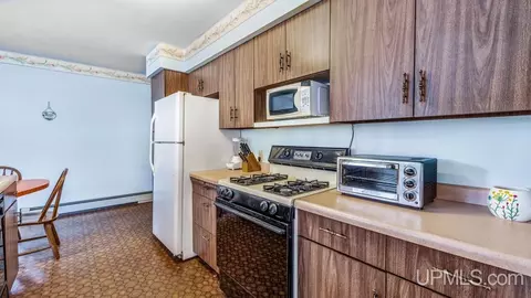 7992 2775 Ln, Rapid River, MI 49878 photo 8