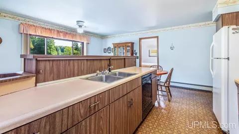 7992 2775 Ln, Rapid River, MI 49878 photo 9