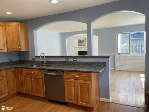 1817 Lynbrook, Flint, MI 48507 photo 6