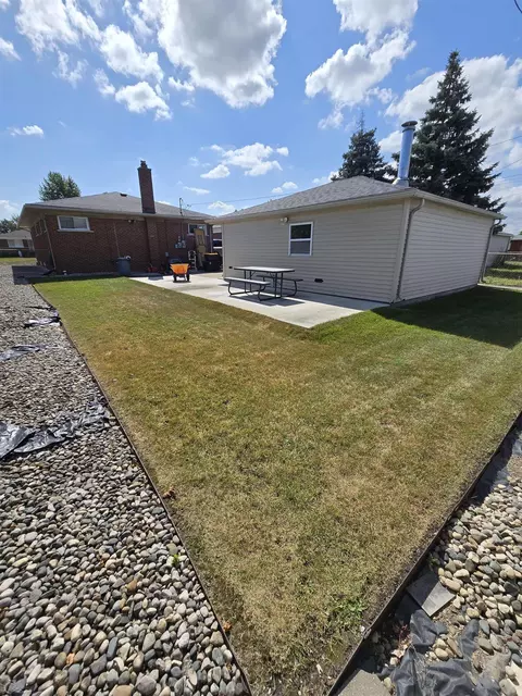 8283 Stanley, Warren, MI 48093 photo 37