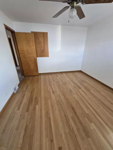8283 Stanley, Warren, MI 48093 photo 15