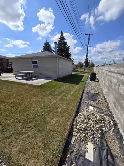 8283 Stanley, Warren, MI 48093 photo 38