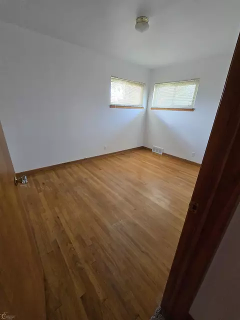 8283 Stanley, Warren, MI 48093 photo 16