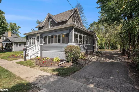 214 N Lapeer, Davison, MI 48423