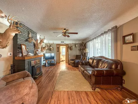 Living - 2505 10th, Monroe, MI 48162 photo 1 of 3