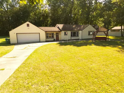 3364 Boy Scout, Bay City, MI 48706