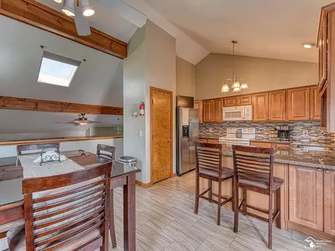 6322 Wesley, Temperance, MI 48182 photo 5