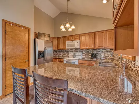 6322 Wesley, Temperance, MI 48182 photo 8