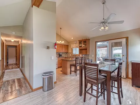 6322 Wesley, Temperance, MI 48182 photo 6
