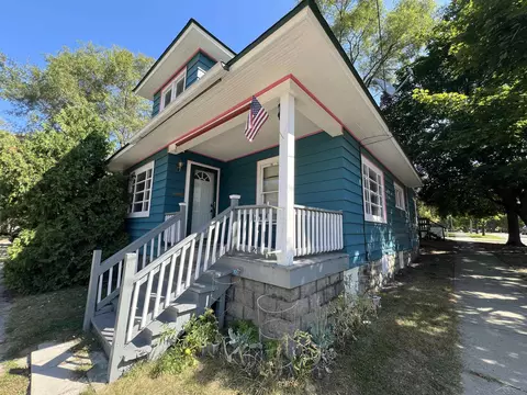 215 S Dewitt, Bay City, MI 48706