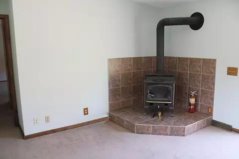 Living - 1040 Richman, Saint Clair, MI 48079 photo 4 of 5