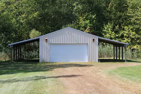 Exterior - 1040 Richman, Saint Clair, MI 48079 photo 4 of 10