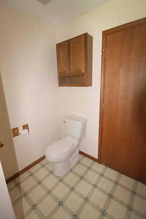 Bath - 1040 Richman, Saint Clair, MI 48079 photo 3 of 8