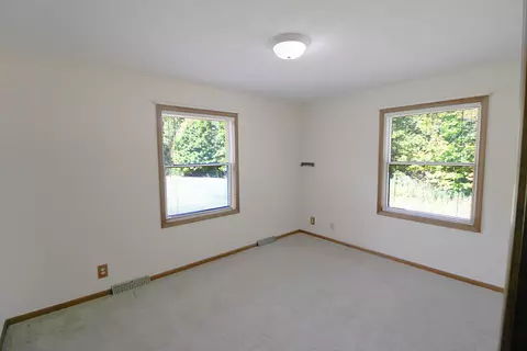 Bedroom - 1040 Richman, Saint Clair, MI 48079 photo 5 of 6