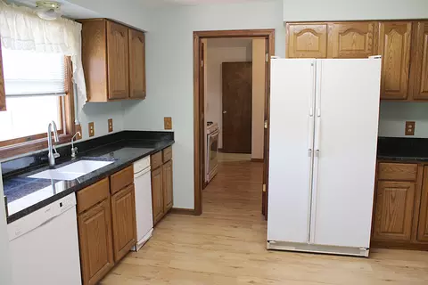 Kitchen - 1040 Richman, Saint Clair, MI 48079 photo 5 of 6