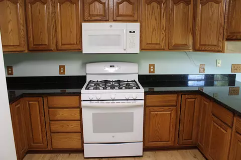 Kitchen - 1040 Richman, Saint Clair, MI 48079 photo 3 of 6