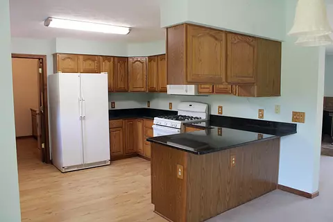 Kitchen - 1040 Richman, Saint Clair, MI 48079 photo 2 of 6