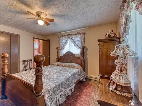 Bedroom - 3563 Bluebush, Monroe, MI 48162 photo 5 of 5