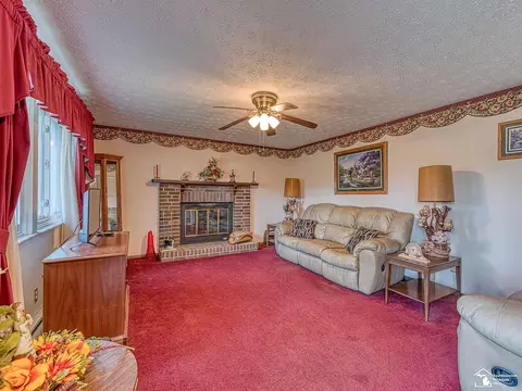 Living - 3563 Bluebush, Monroe, MI 48162 photo 1 of 3