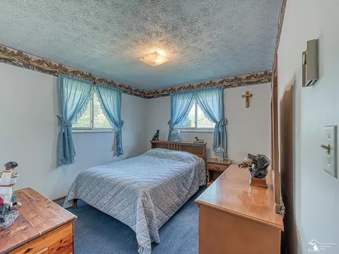 Bedroom - 3563 Bluebush, Monroe, MI 48162 photo 2 of 5
