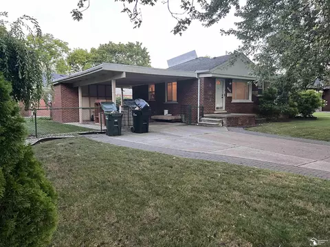 9361 Melbourne, Allen Park, MI 48101