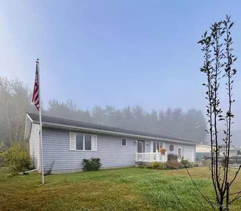 7385 Riverview, Manistique, MI 49854