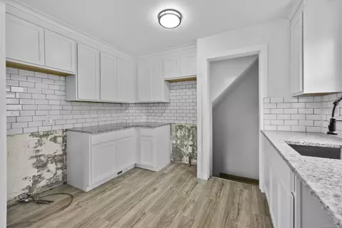 305 E Harry, Hazel Park, MI 48030 photo 13