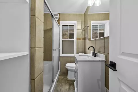 305 E Harry, Hazel Park, MI 48030 photo 17