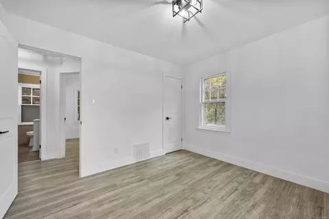 305 E Harry, Hazel Park, MI 48030 photo 16