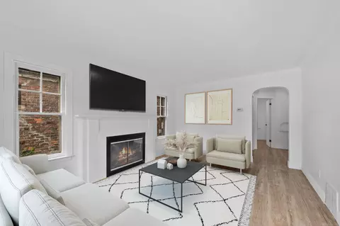 305 E Harry, Hazel Park, MI 48030 photo 4