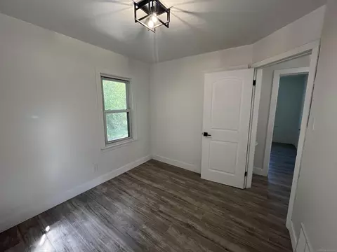 305 E Harry, Hazel Park, MI 48030 photo 9