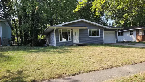 3013 Spruce, Midland, MI 48640