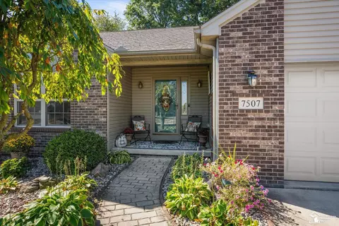 7507 Willow Pointe, Temperance, MI 48182 photo 4
