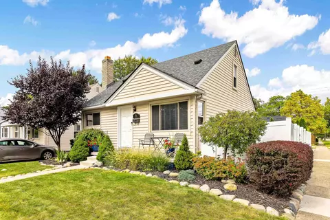 Exterior - 204 Chippewa, Clawson, MI 48017 photo 2 of 11