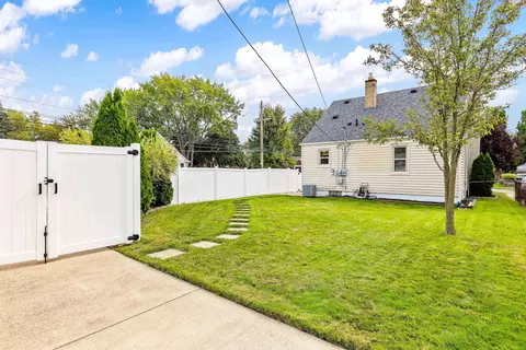 Exterior - 204 Chippewa, Clawson, MI 48017 photo 8 of 11